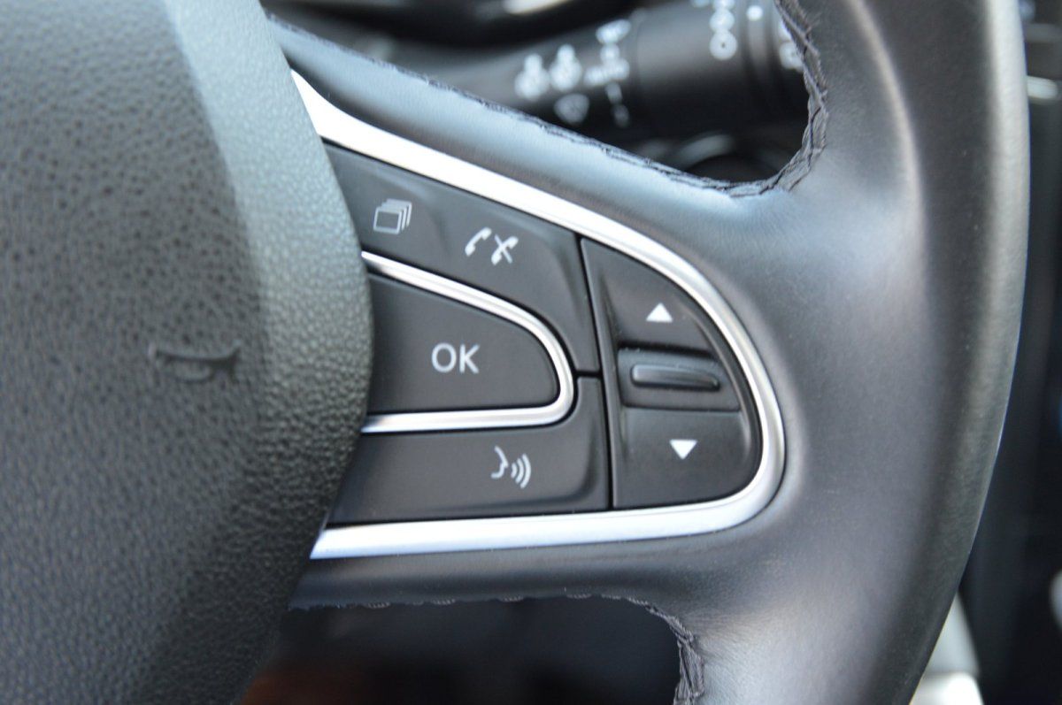 Fahrzeugabbildung Renault Koleos Intens LED AHK SHZ Schiebedach
