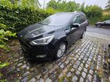 Ford Grand Cmax Titanium - Ford Grand C-Max: Limousine