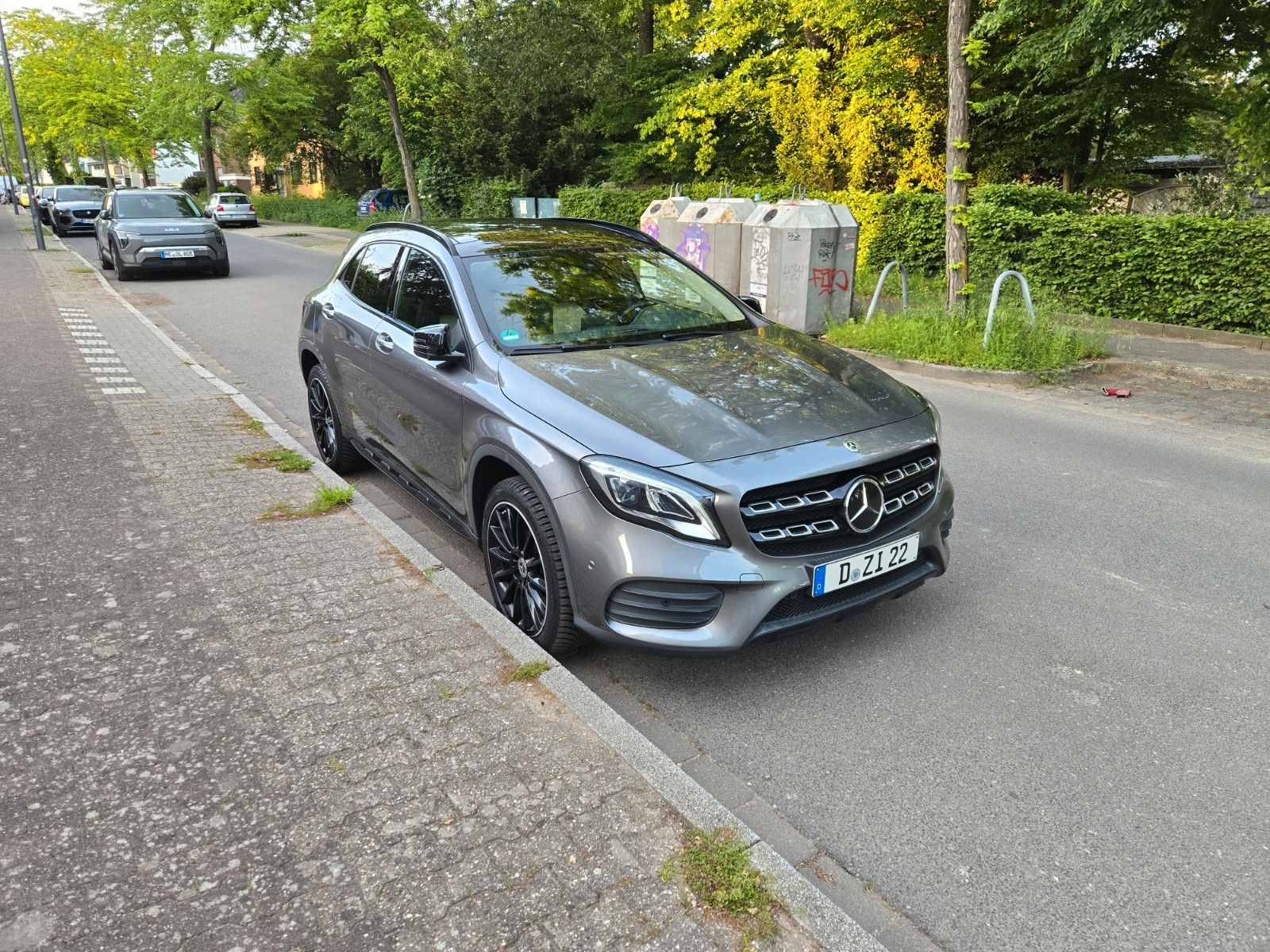 MERCEDES-BENZ GLA 220 d DCT -