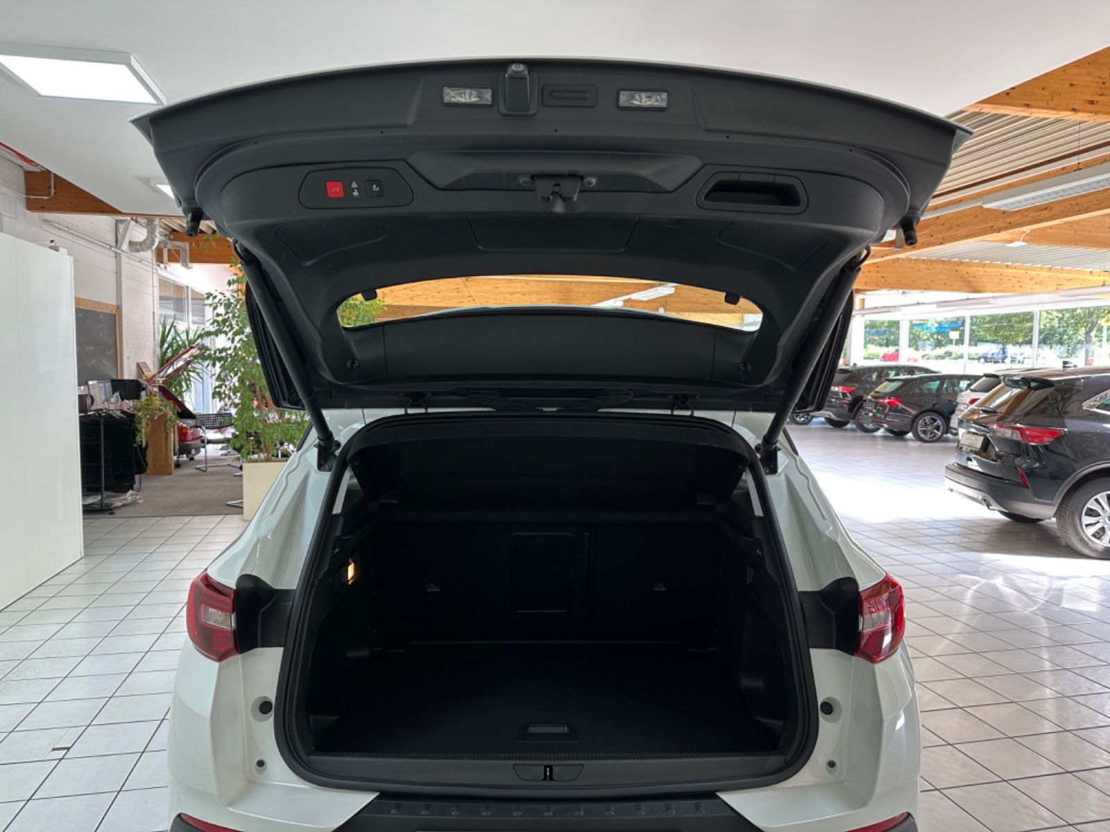 Fahrzeugabbildung Opel Grandland X *INNOVATION*Klima*Navi*AHK*