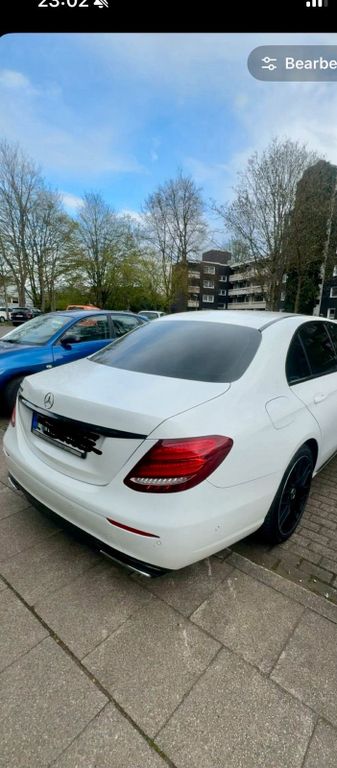 Image of Mercedes-Benz E 220