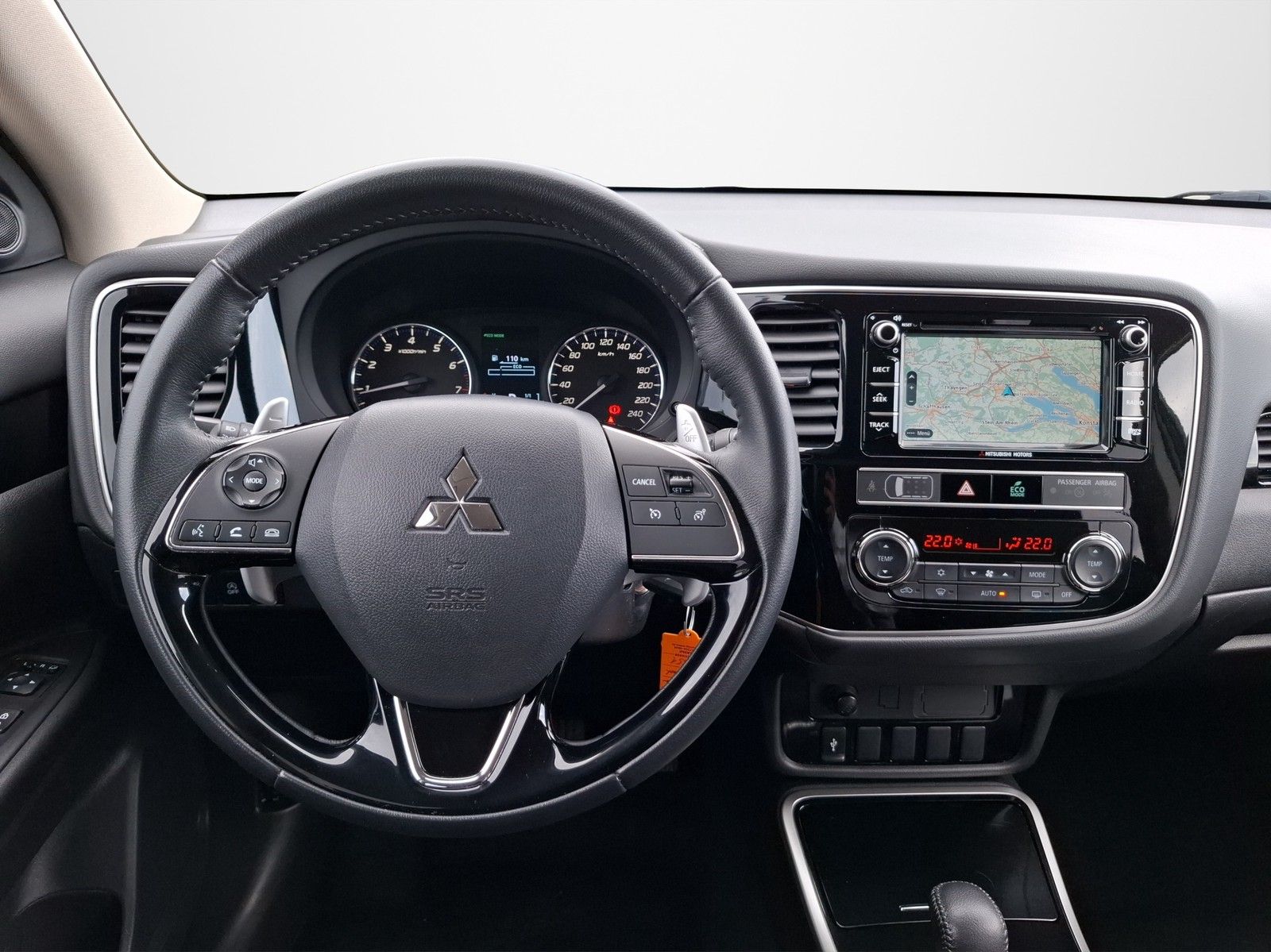 MITSUBISHI Outlander 2.0 Diamant Edition+ 2WD AUTOMATIK / N - Image 11