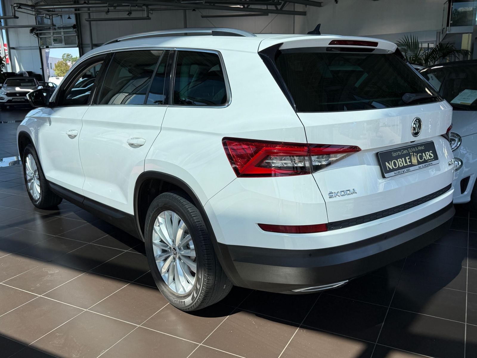 Fahrzeugabbildung SKODA Kodiaq Style 4x4 AHK ACC StHZ CANTON LEDER MEMO