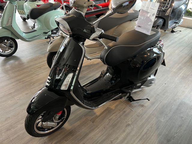 Vespa SPRINT 125 Schwarz  Neufahrzeug