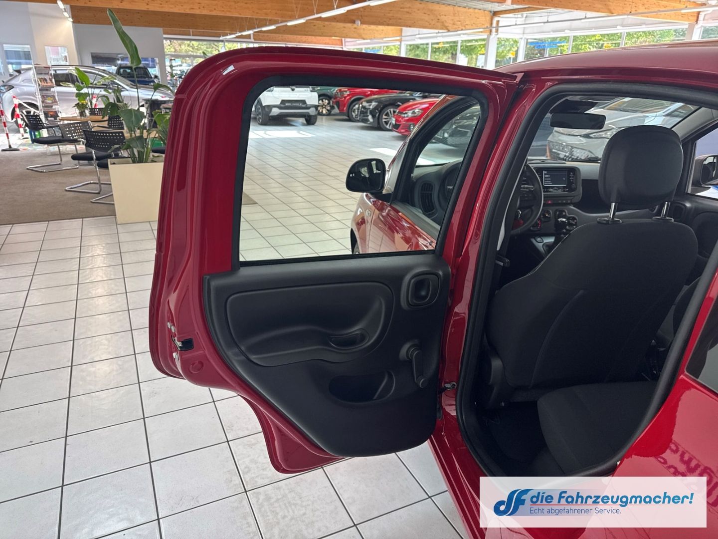 Fahrzeugabbildung Fiat Pandina Hybrid Icon Tempomat Digitales Cockpit D