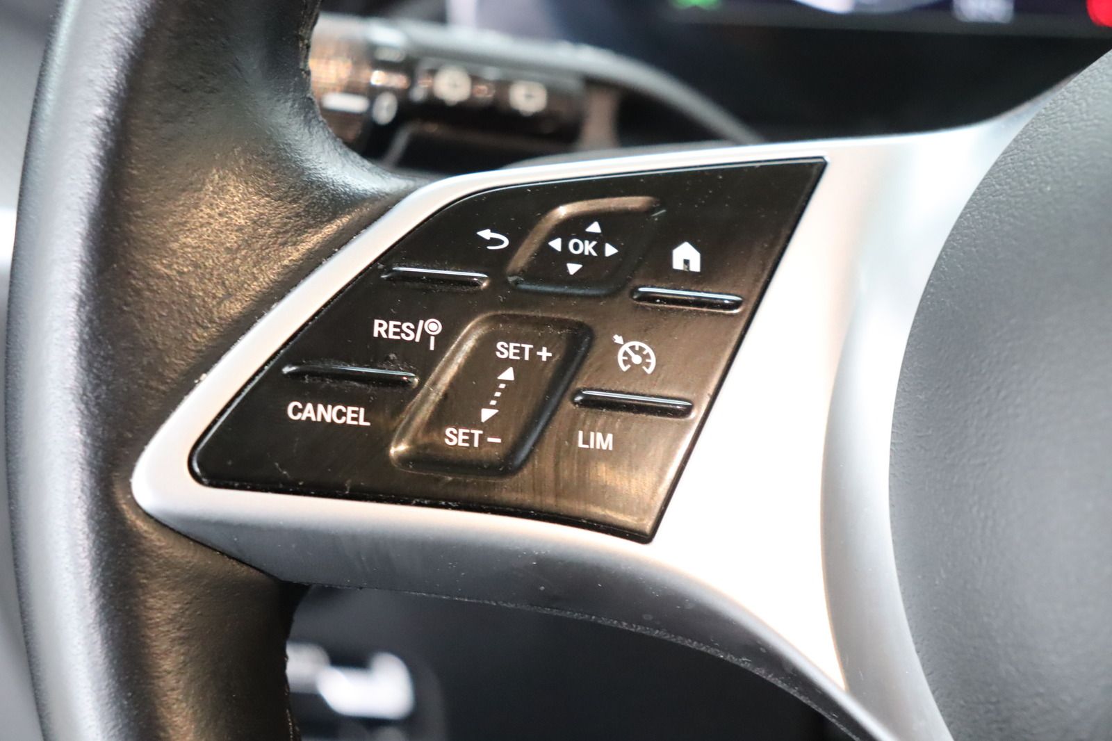 Fahrzeugabbildung Mercedes-Benz C 220 T d 4Matic Standhzg. * LED *