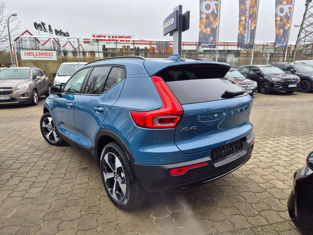 Fahrzeugabbildung Volvo XC40 B3 B DKG Plus Dark+PixelLED+Allwetter+