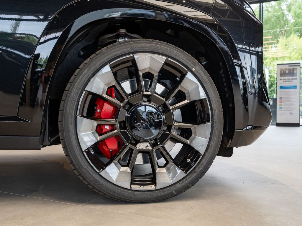 BMW XM - Bild 8