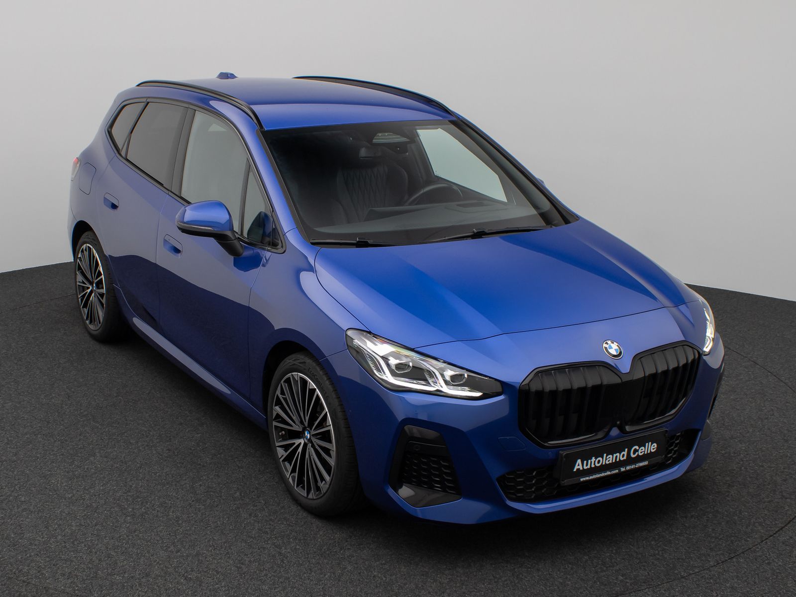 Fahrzeugabbildung BMW 220i Active Tourer MSport 360°HUD DAB H/K 19Zoll