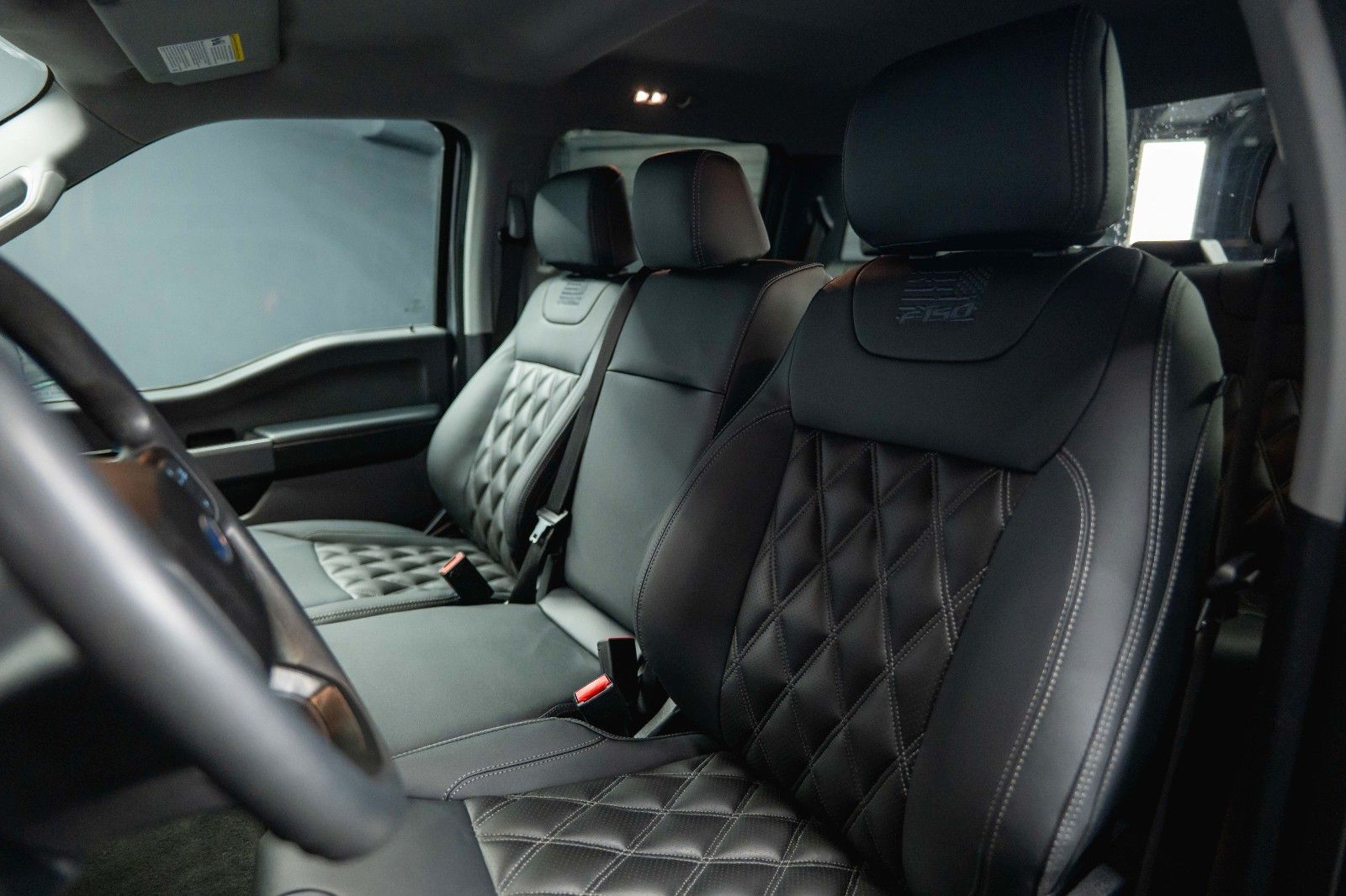 Fahrzeugabbildung Ford F150 5.0L V8 4x4 Offroad SuperCrew RAPTOR 19%