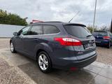 Ford Focus Turnier Champions Edition Sport Lenkrad - Ford Focus Sport mit Benzin-Antrieb