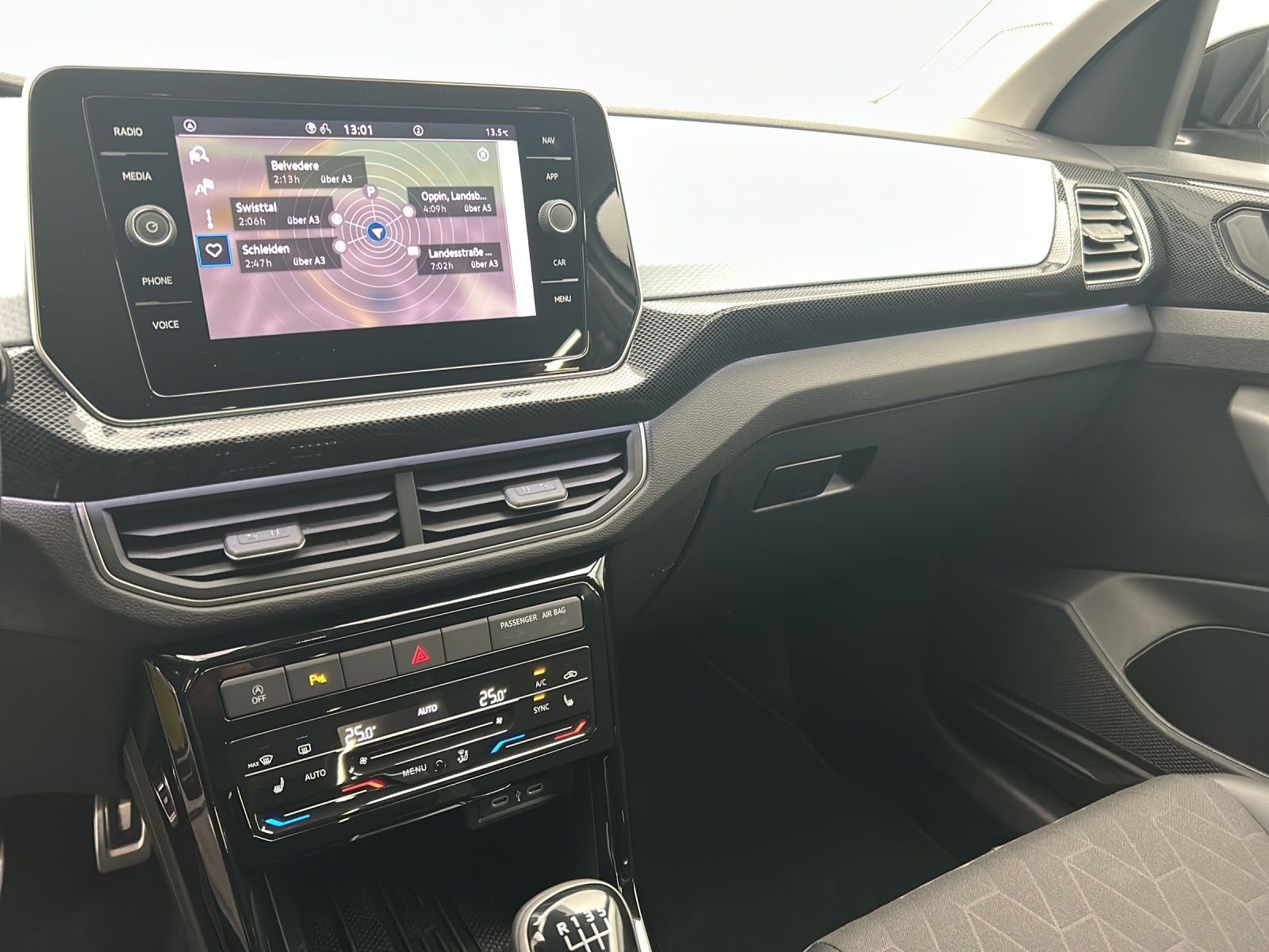 Volkswagen T-Cross - Bild 8