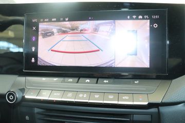 Fotografie des Opel Astra Plug-In-Hybrid GS Line