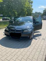 BMW 325i touring - 6 Zylinder - Automatik  - BMW 325 aus 2007: Kombi, 325i