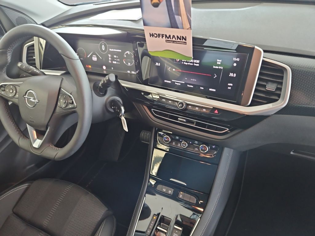Fahrzeugabbildung Opel Grandland 1.2 DI Automatik GS AHZV Navi SHZ LED