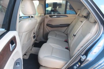 Mercedes ML 350 - 9