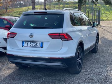 Volkswagen Tiguan - 2