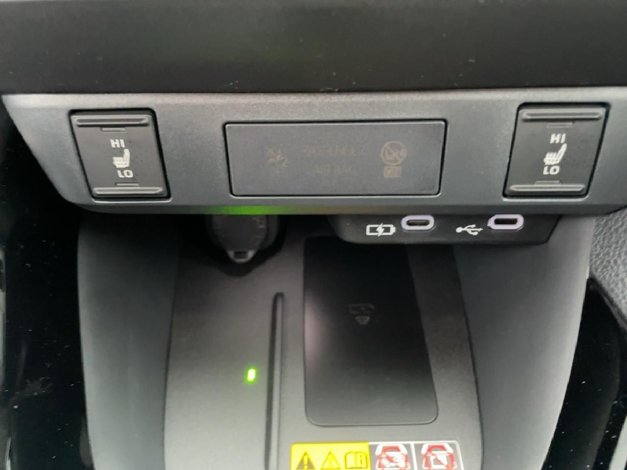 Fahrzeugabbildung Toyota Yaris Hybrid 116PS Teamplayer + Comfort Paket