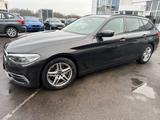 BMW 530d Touring A - - BMW 5er Reihe Gebrauchtwagen in Stuttgart