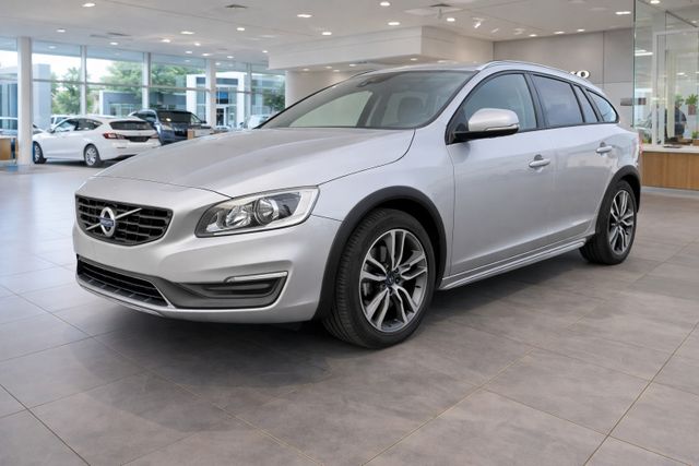 VOLVO V60 CC