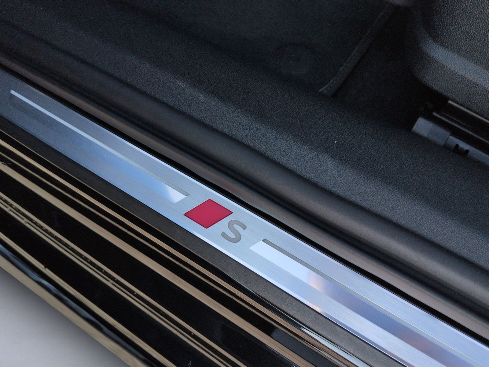 A5 Avant TDI quat.S Line Edition One TECH+ +PANO