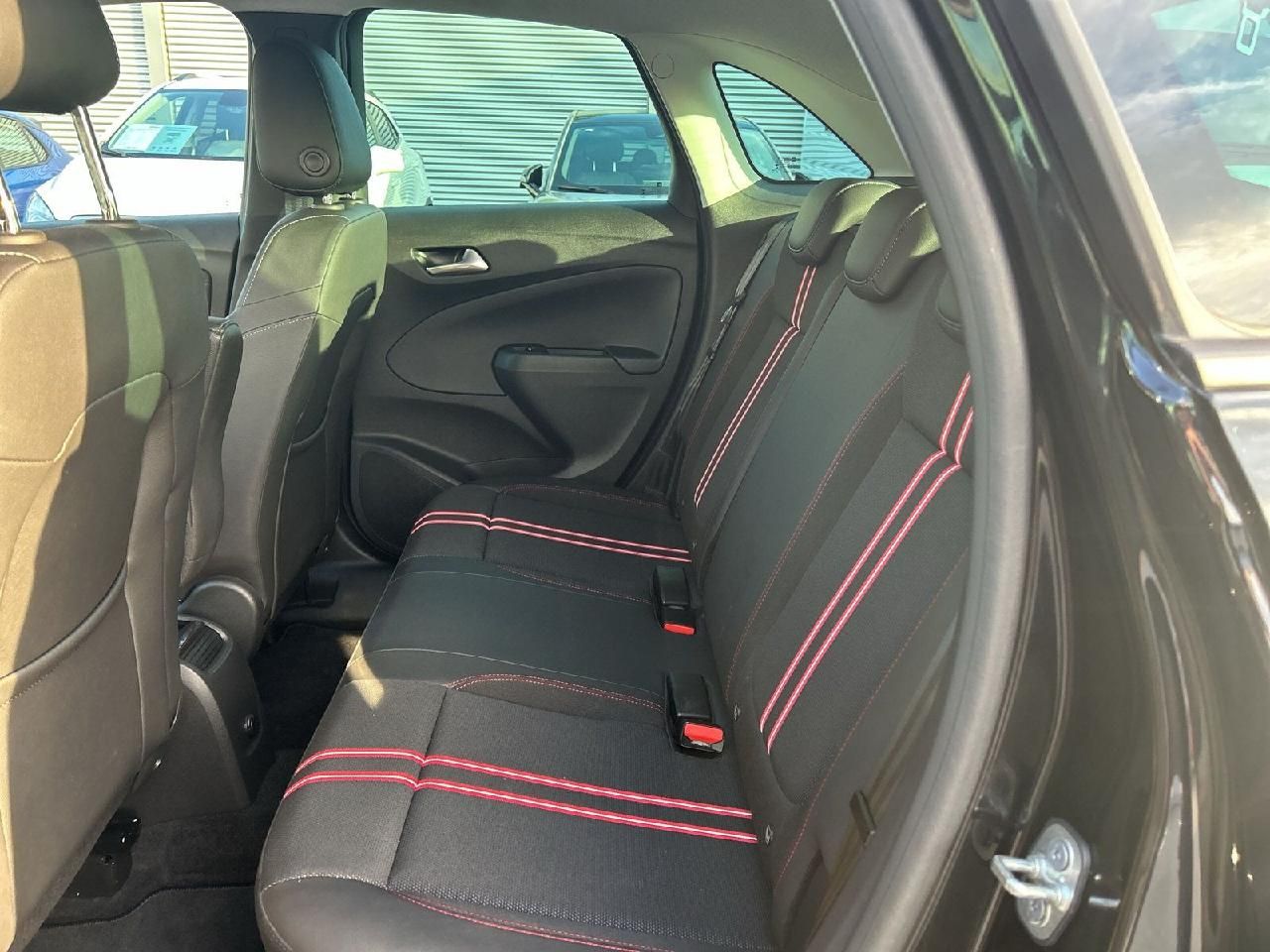 Fahrzeugabbildung Opel Crossland GS Line, Automatik