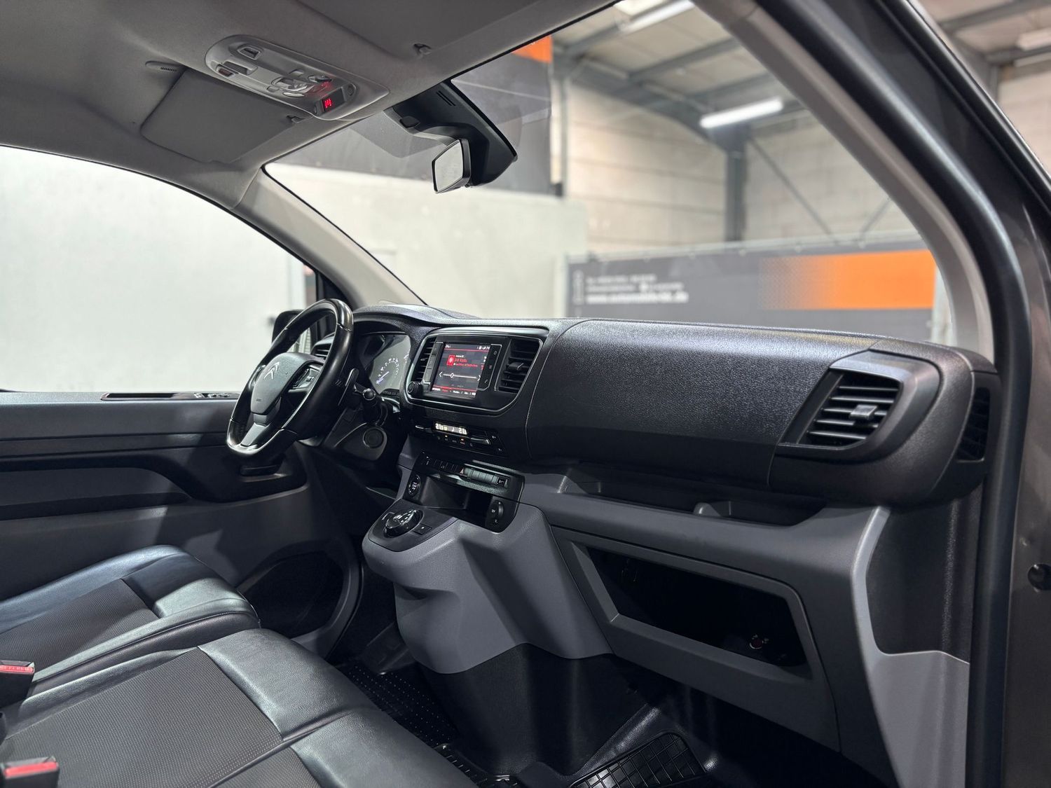 Fahrzeugabbildung Citroën Jumpy 2.0 BlueHDI Club#Kamera#Klima#Tempomat#AHK
