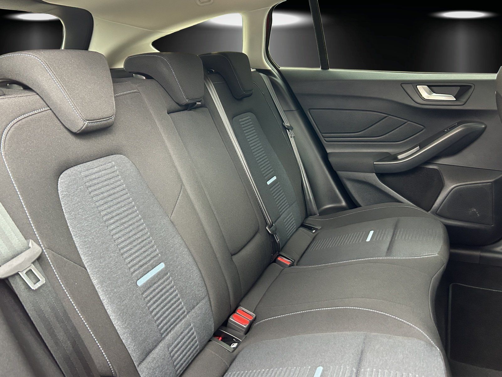 Fahrzeugabbildung Ford Focus 1.0 EcoBoost Active X LED/KAMERA/NAVI/GRA/