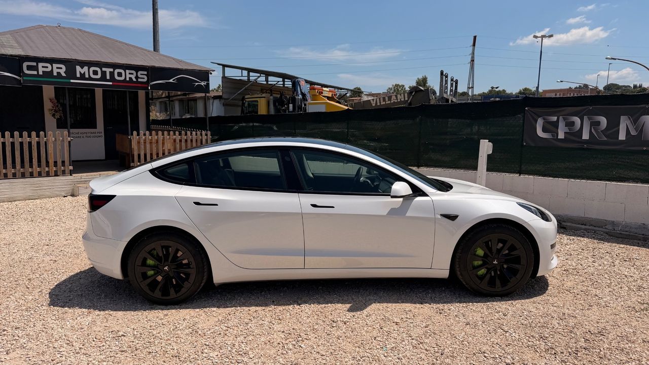 Tesla Model 3 Standard RWD Plus imagem 2