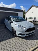 Ford Fiesta 1,6 EcoBoost ST200 ST200 - Ford Fiesta St200 mit Benzin-Antrieb