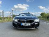 BMW M850i xDrive Cabrio - B&W  Vollaustattung - BMW M850 von privat