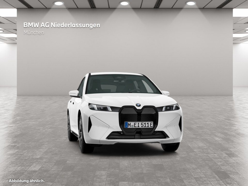 BMW iX - Bild 13