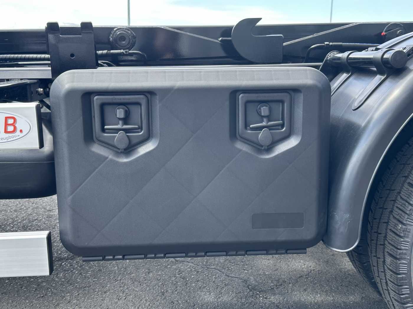 Fahrzeugabbildung Iveco Daily 70C18 H 3.0L *R3.750mm*AHK*Luft*Sperre*