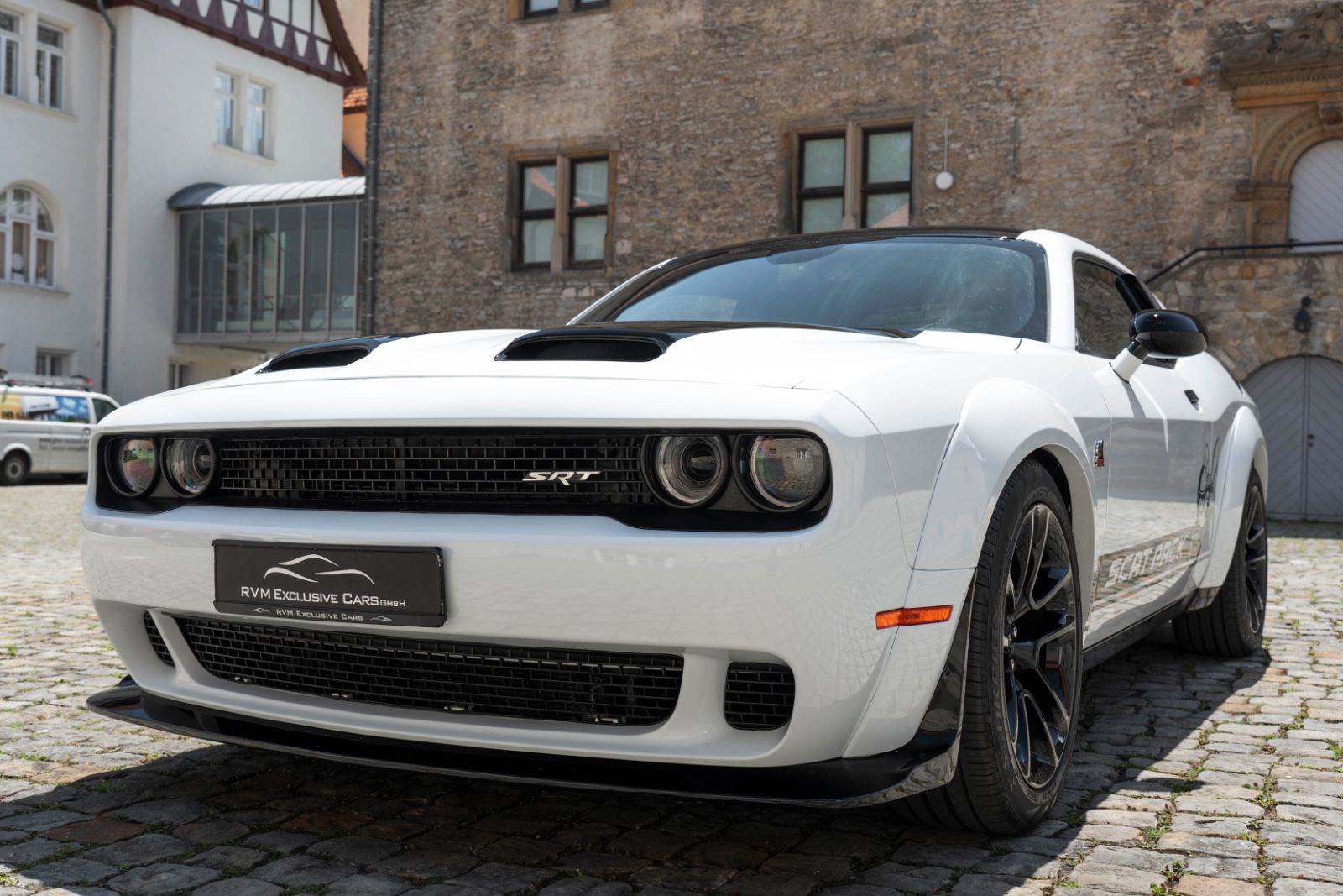 Fahrzeugabbildung Dodge Challenger 6,4L SCAT WIDEBODY ALPINE KAM TOTW