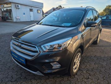 Fotografie Ford Kuga Cool & Connect NAVI SZH PDC UVM