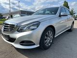 Mercedes-Benz T-Modell E 220 CDI BlueEfficiency Automatik - Mercedes-Benz E 220: Cdi T Modell