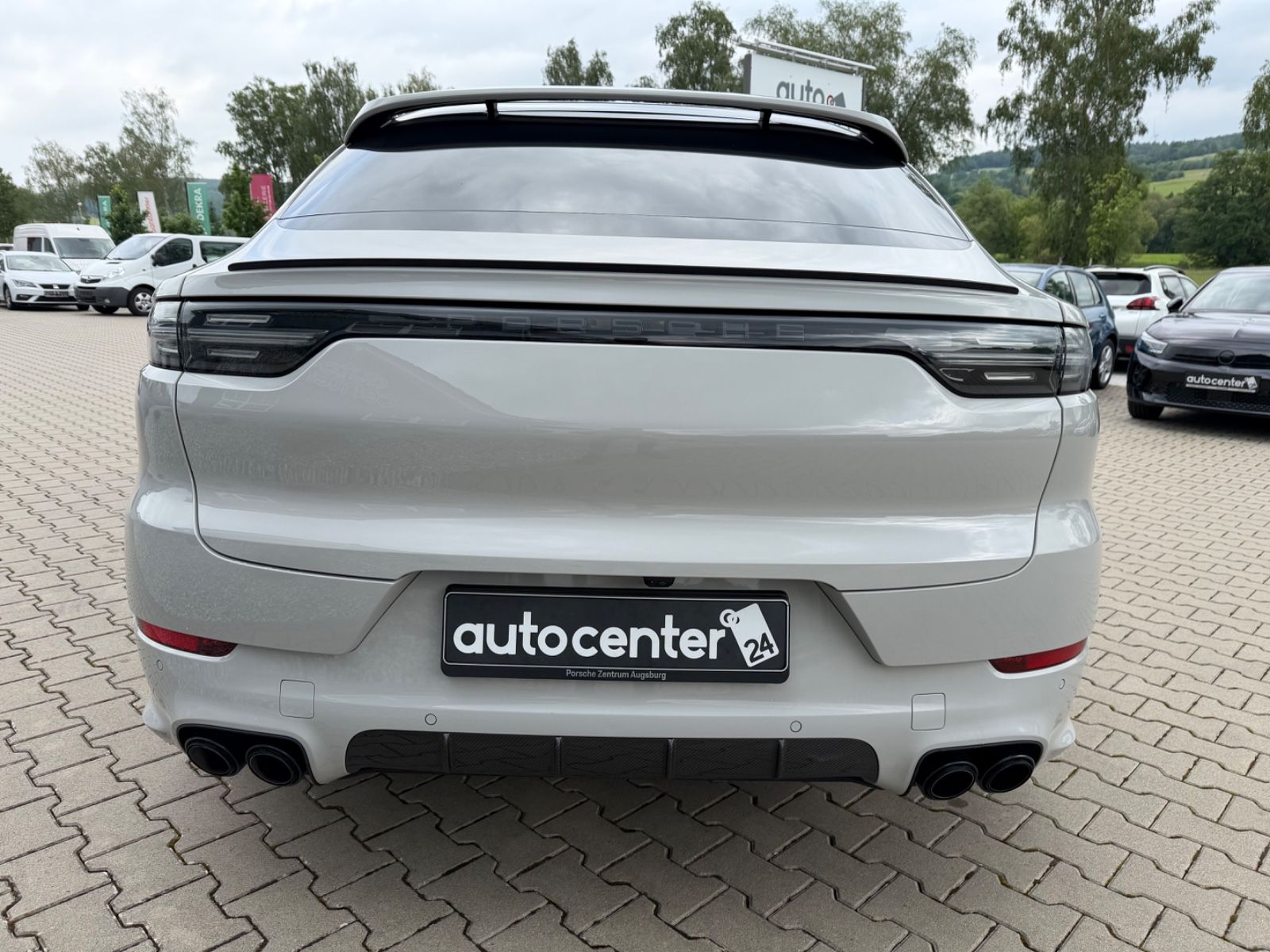 Fahrzeugabbildung Porsche Cayenne Coupe°Kreide°Sportpaket°AHK°Carbon°22Zol