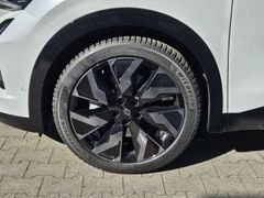 Fahrzeugabbildung Rafale 200 E-Tech Full Hybrid Esprit Alpine 1.2