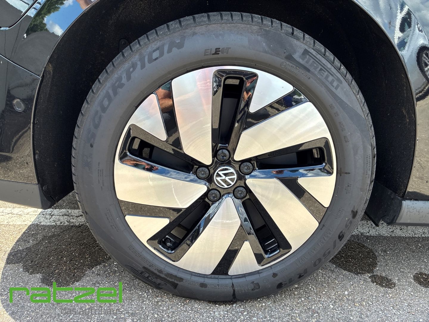 Fahrzeugabbildung Volkswagen ID. Buzz Energy Pro ENERGY kR  AHK+Navi+Travel