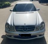 Mercedes-Benz w211 E320 V6 AMG Sportpaket   - silberne Mercedes-Benz 320
