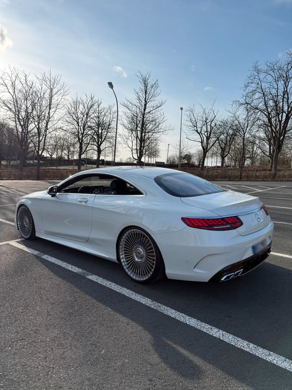 Image of Mercedes-Benz S 500