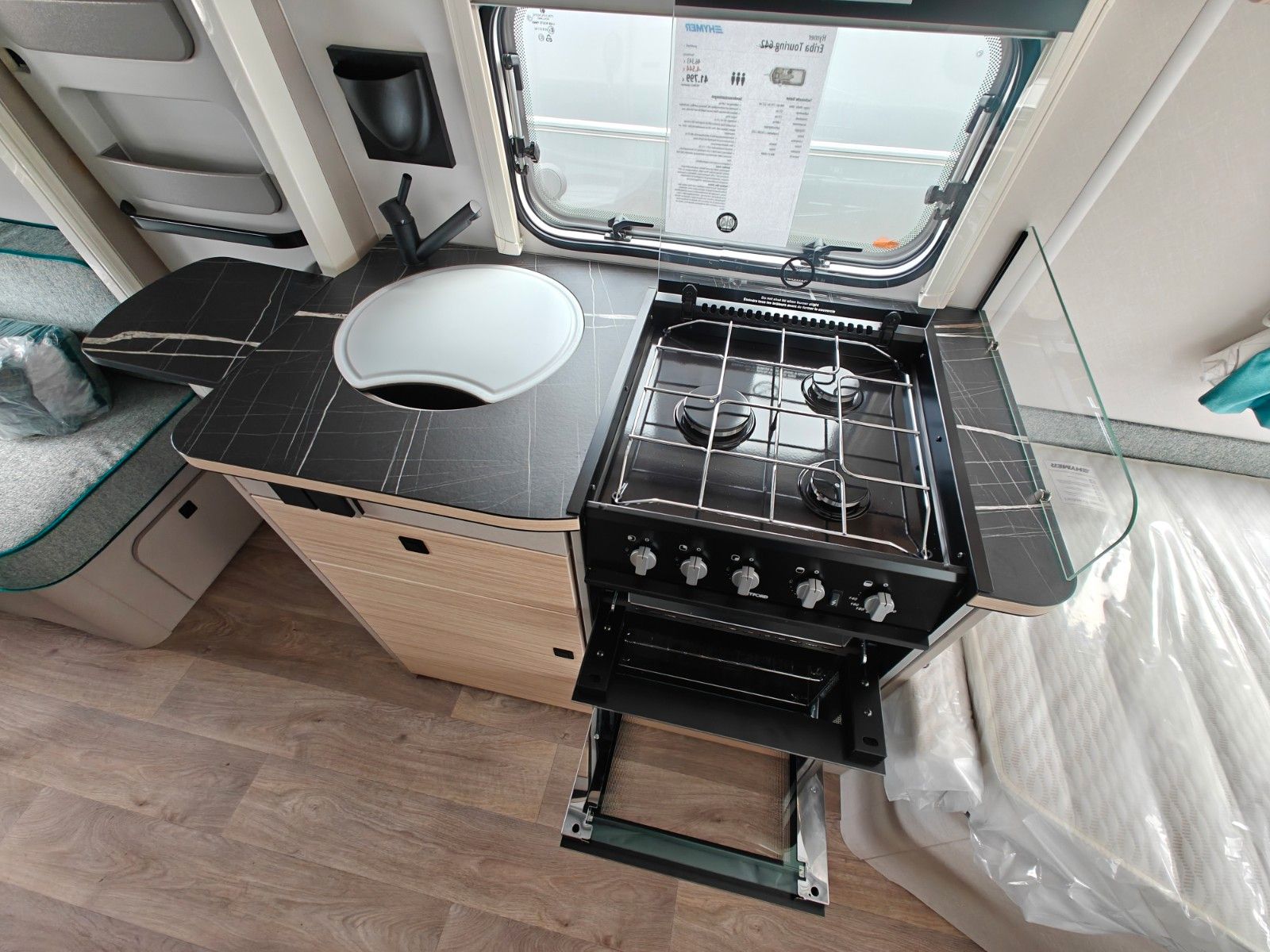 Fahrzeugabbildung HYMER / ERIBA / HYMERCAR Touring 642 Harbour Blue - JETZT 7.344€ SPAREN !