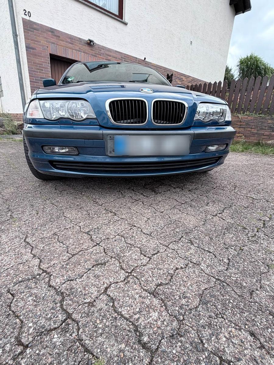 BMW 320