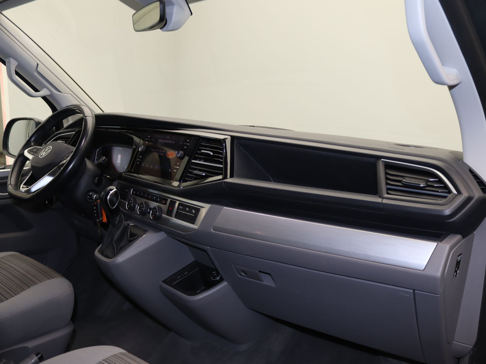 Volkswagen T6 California - Bild 11