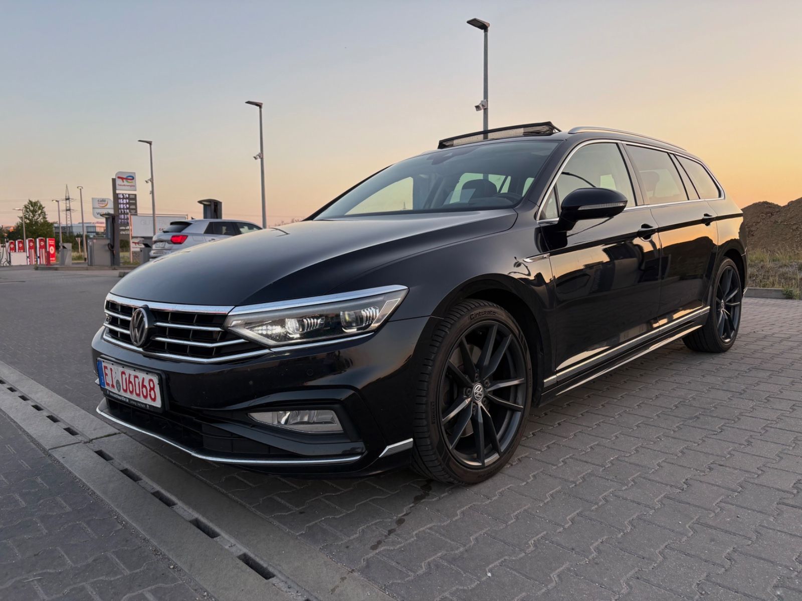 VW Passat Variant/R-Line