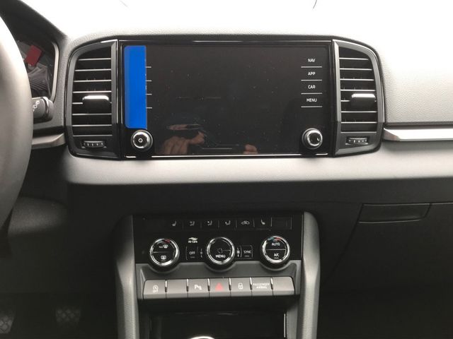 Skoda Karoq 1.0 TSI Drive *2xPDC*AHK*CAM*MATRIX*SHZ*