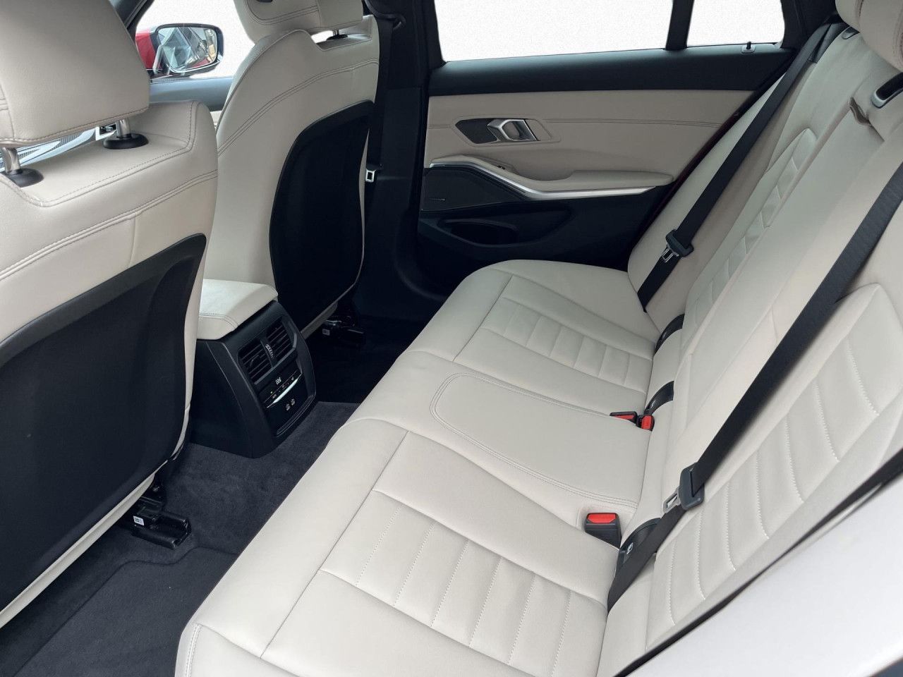 BMW 330 - Bild 16