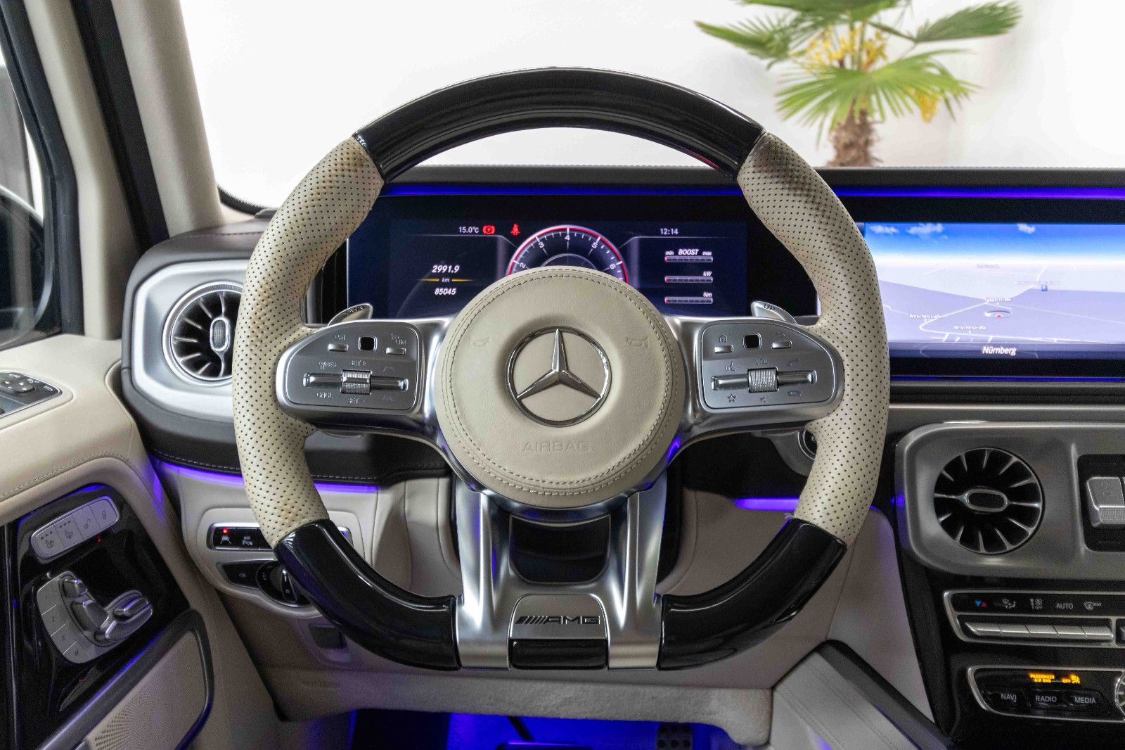 Fahrzeugabbildung Mercedes-Benz G63 AMG /360°KAMERA/MASSAGE/SITZBELÜFTUNG/AMBIEN