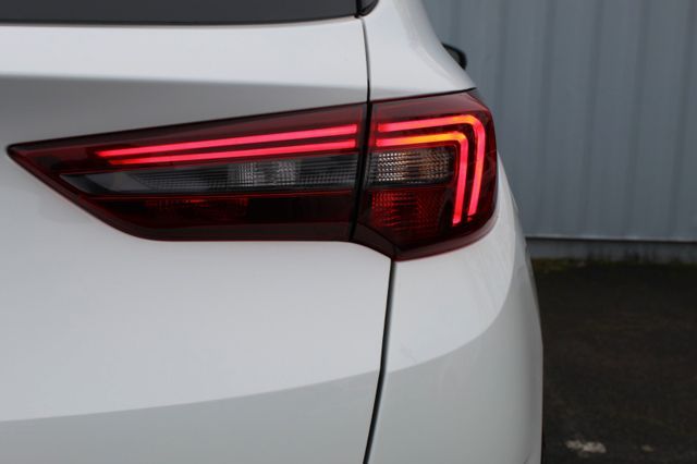 Fahrzeugabbildung Opel Grandland 1.2 Turbo GS Line KlimaA,LED,Navi,SHZ