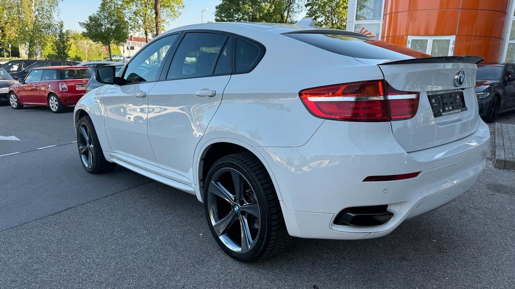BMW X6 M50